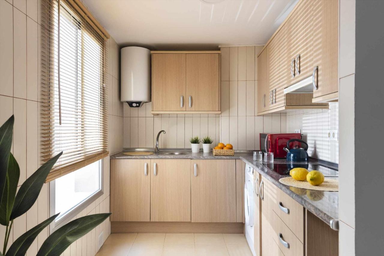 Unika Homes Malaga Beach & City Bagian luar foto